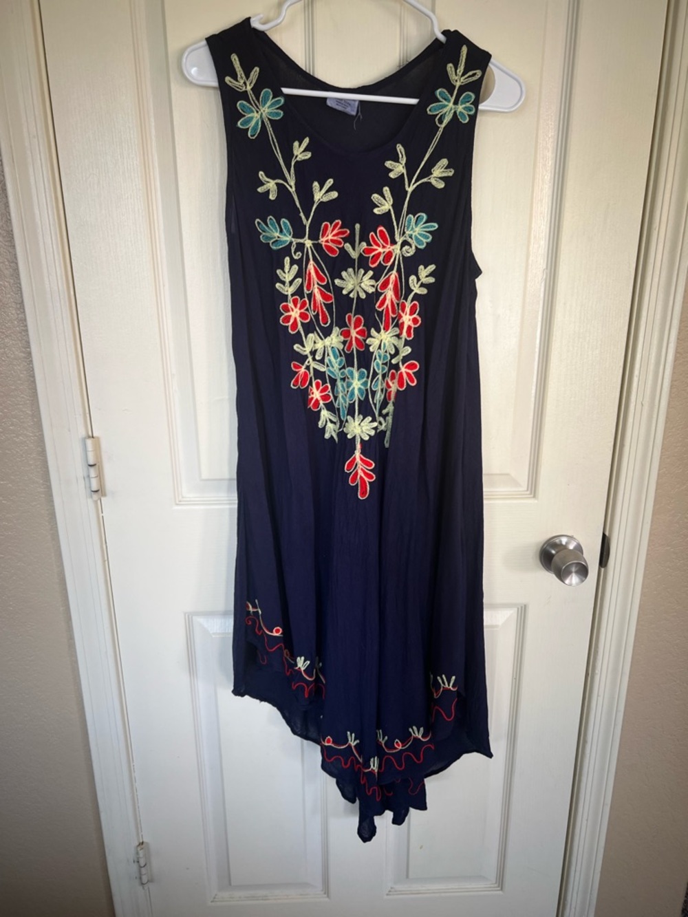 Exito Boho Embroidered Dress One Size Navy Floral Rayon Sleeveless Flowy Tunic